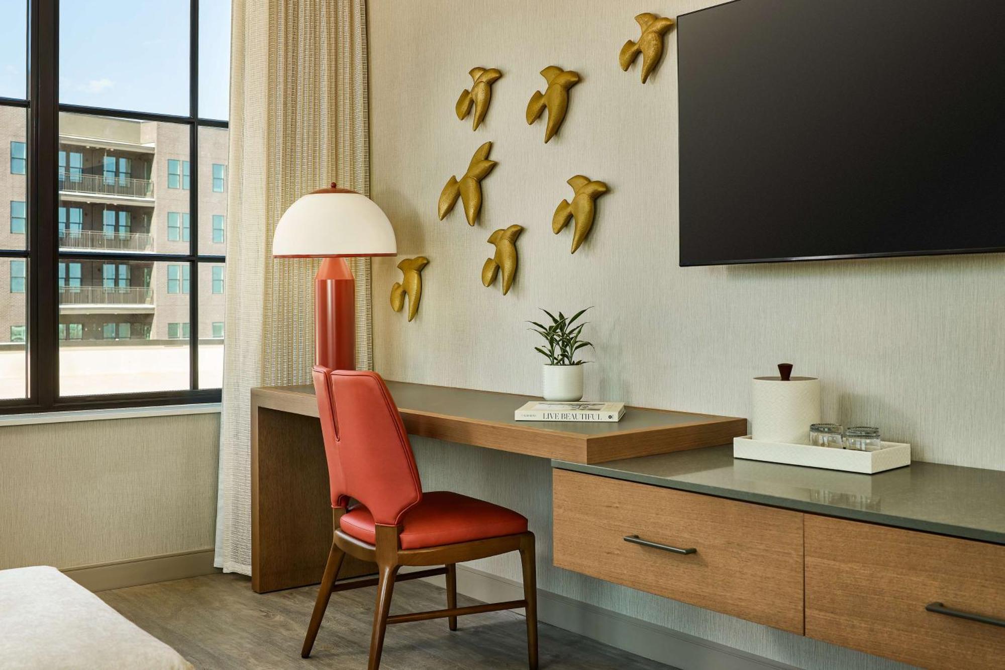 Lively Hotel On Oak Oklahoma City, Tapestry By Hilton Екстериор снимка